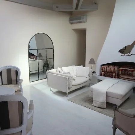 Carre D'or Rue D'antibes A Quelques Pas Du Palais Des Festivals *